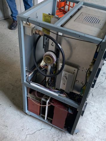 AMPLIFICATORE LINEARE DALLA POTENZA DI 1,5 KILOWAT FREQ VHF - Foto 2