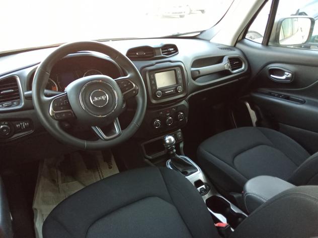 Jeep Renegade 1.6 Mjt 130 CV Longitude - Foto 5