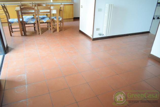 APPARTAMENTO di 3 vani e di 100 mq (CAVENAGO DI BRIANZA) rif. IGC 3 LOCALI 100 POSTA - Foto 8