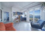 Appartamento   Vista  Golfo con  Box Auto