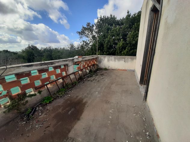 VILLETTA INDIPENDENTE IMMERSA NEL VERDE CON AMPIO TERRENO - Foto 9