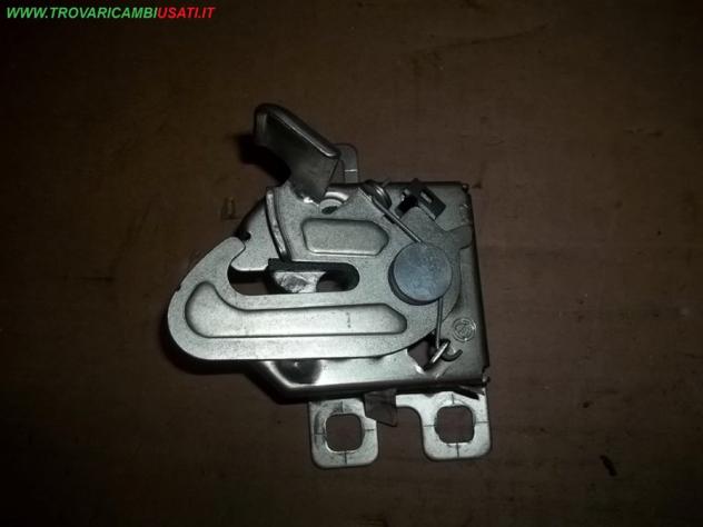 SERRATURA COFANO ANT. ALFA ROMEO GIULIETTA (X7/5Y)  Carrozzeria  Lamierati esterni  Cofano  Serratura cofano ALFA ROMEO - GIULIETTA - 01-03-2010 -