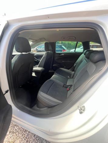 Opel Astra 1.5 CDTI 122 CV S&S Sports Tourer GS Line - Foto 6