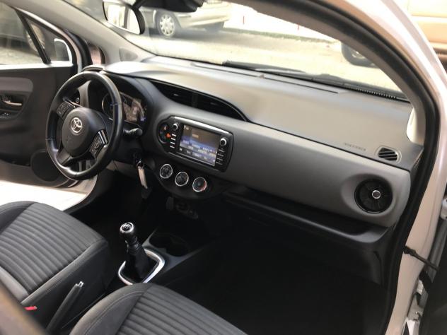 Toyota Yaris 1.4 D-4D 5 porte Lounge - Foto 10