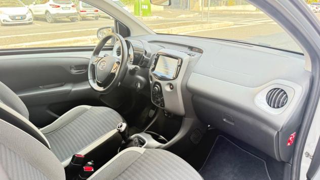 Toyota Aygo 1.0 VVT-i 72 CV 5 porte x-play MMT LED PDC CERCHI 16 KAMERA CAR PLAYBLUETOOTH - Foto 10