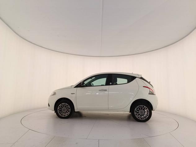 Lancia Ypsilon III 2015 0.9 t.air Silver ecochic metano 80cv - Foto 8
