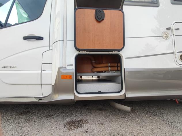 CAMPER ARCA RENAULT SEMINTEGRALE BASCULANTE CLIMATIZZATORE DOPPIO PAVIMENTO GENERALI USATI 558 - Foto 8