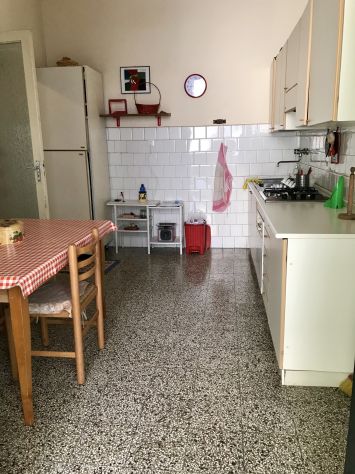 Affittasi camera singola in appartamento arredato a soli maschi non residenti - Foto 3