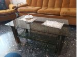 Tavolino moderno da salotto doppio ripiano in vetro