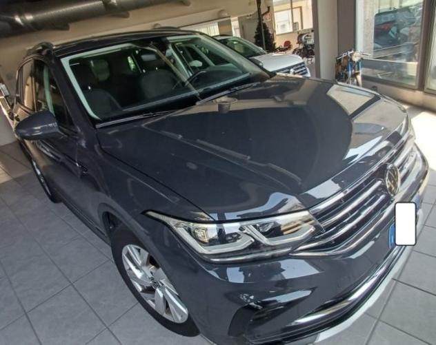 VOLKSWAGEN Tiguan 2.0 TDI 150 CV SCR DSG 4MOTION Elegance rif. 23925041 - Foto 3