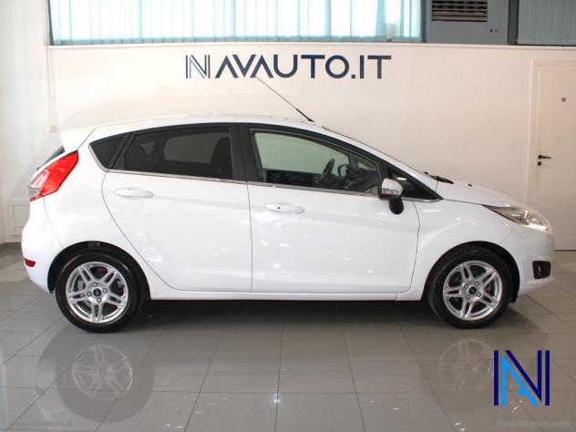 FORD Fiesta 1.5 TDCi 75 CV 5p. Titanium - Foto 6