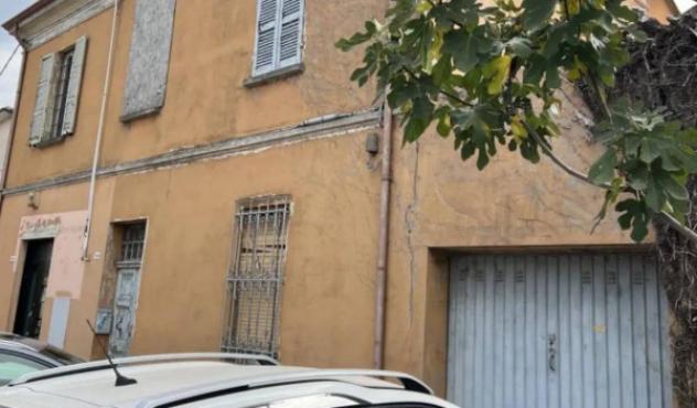Immobile in asta di 167 m² con più di 5 locali e box auto in vendita a Ravenna - Foto 3