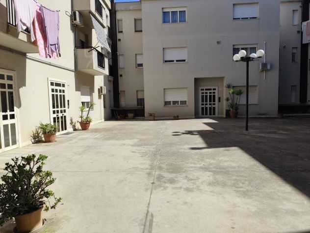 Appartamento 4 vani con garage zona semi centrale - Foto 8