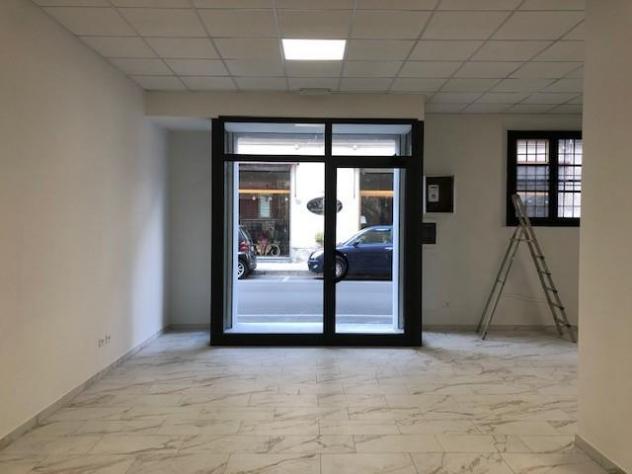 Locale comm.le/Fondo in affitto a Cascina 70 mq Rif: 1432433