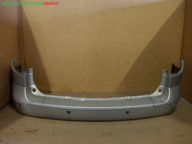 PARAURTI POST. SW CON SENSORI ARGENTO RENAULT LAGUNA (B74/K74)  Carrozzeria  Lamierati esterni  Paraurti  Paraurti post. RENAULT - LAGUNA - 01-03-2001