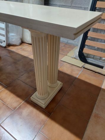 Tavolo con specchio stile tempio