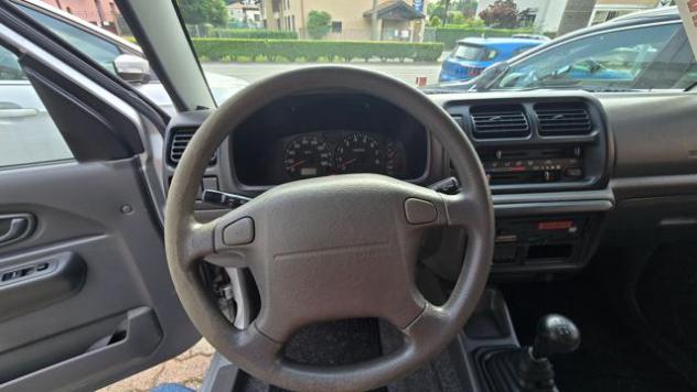 SUZUKI Jimny 1.3i 16V cat 4WD JLX rif. 24112416 - Foto 8