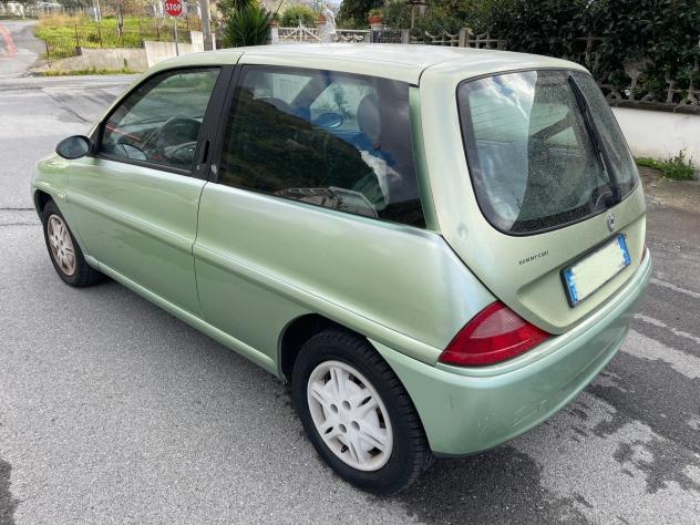 Lancia Y 1.2i cat LS IDROGUIDA - Foto 2