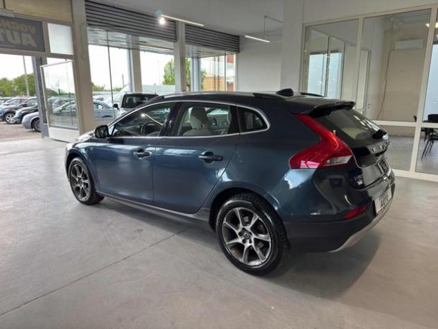 VOLVO V40 Cross Country D3 Geartronic Momentum rif. 23704094 - Foto 3