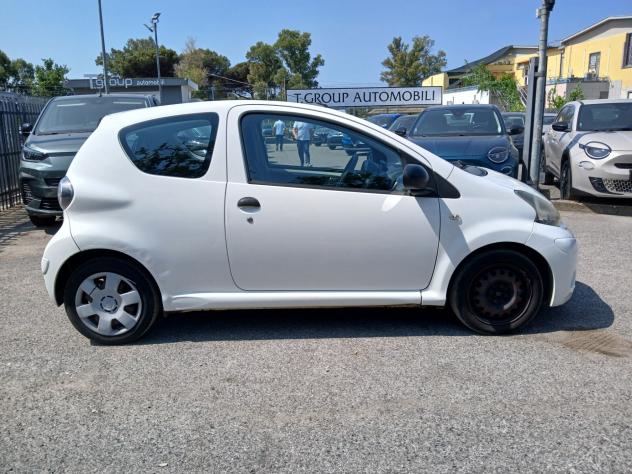 Toyota Aygo 1.0 12V VVT-i 3 porte Active Connect - Foto 4