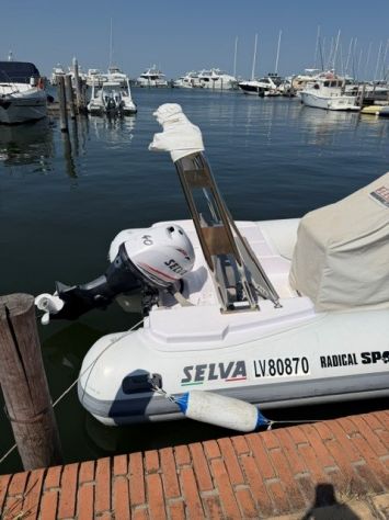 Gommone Selva Evolution D.570 2022 – Murena 40 XSR EFI – 230 h – Full Optional - Foto 2