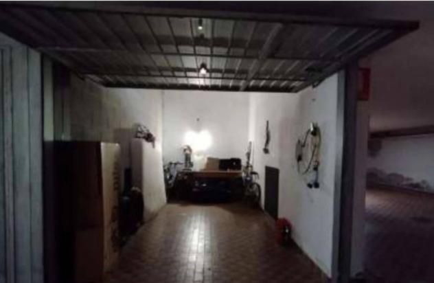 Immobile in asta di 71 m², box auto in vendita a Busto Arsizio - Foto 2
