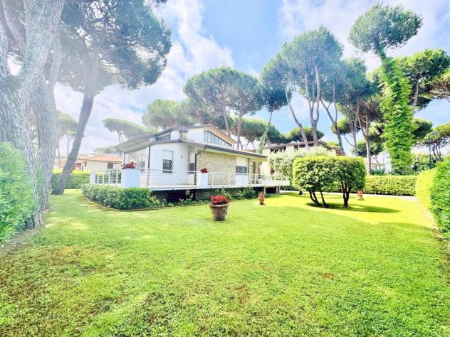 Villa in vendita a Focette - Pietrasanta 260 mq Rif: 1400828