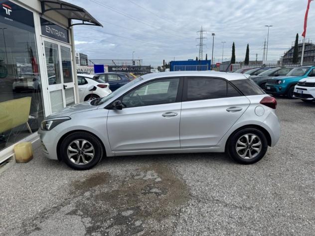 Hyundai i20 II 2018 1.2 mpi Connectline 75cv 5p - Foto 6
