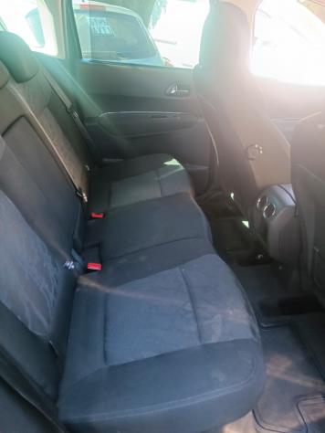 Peugeot 3008 1.6 HDi 110CV cambio robotizzato Premium - Foto 8