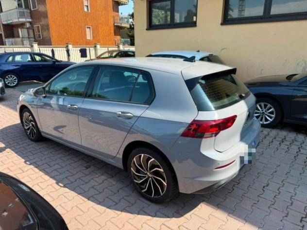 VOLKSWAGEN Golf 2.0 TDI DSG SCR Life rif. 23950135 - Foto 6