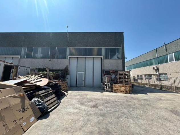 Magazzino in vendita a Gragnano Trebbiense