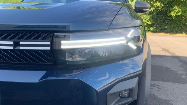 Dacia Bigster 1.8 hybrid Journey Auto 155cv - Foto 5
