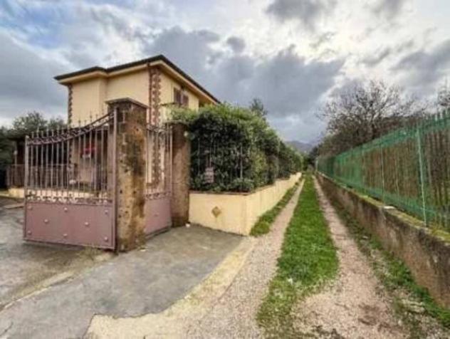Immobile in asta di 194 m² con più di 5 locali in vendita a Carini - Foto 2