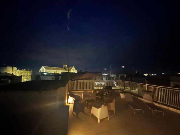 Casa Bianca il tuo Bnb, Big Terrace downtown, 15min Airport & Sea - Foto 3