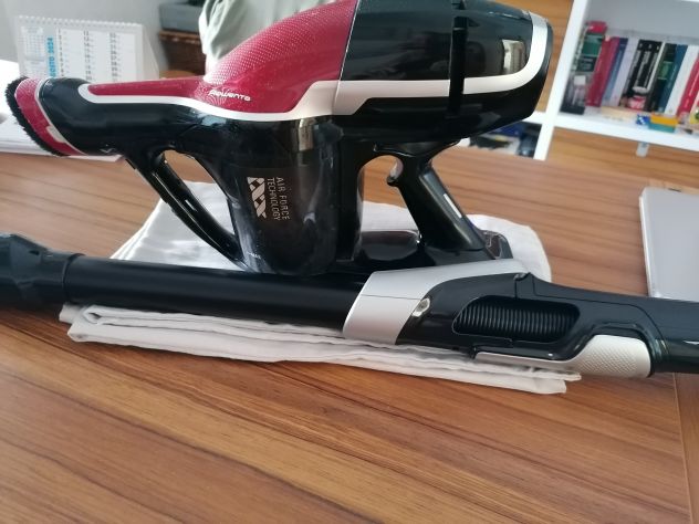 ROWENTA ASPIRAPOLVERE SENZA FILO