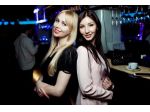 Assumiamo Belle ragazze per il night club Golden Music