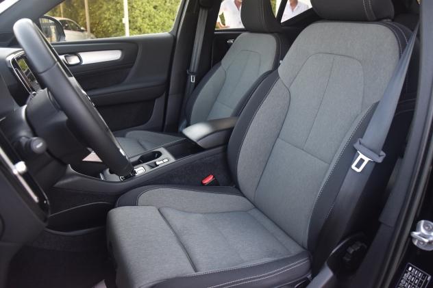 Volvo XC40 T4 Recharge Plug-in Hybrid Core - Foto 8