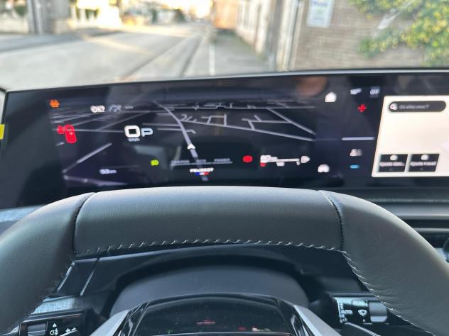 Peugeot 3008 Hybrid 145 e-DCS6 Allure - Foto 10