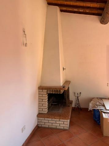 APPARTAMENTO di 4 vani e di 92 mq (BAGNO A RIPOLI) rif. A25/495 - Foto 2