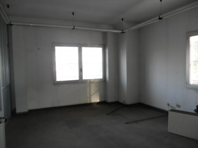Immobile di 495 m² con più di 5 locali in vendita a Pero - Foto 9