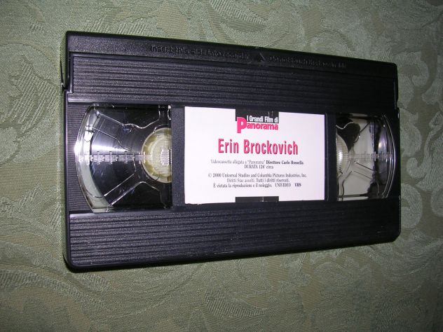 ERIN BROCKOVICH - Foto 4