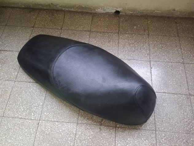 Sella, parabrezza, specchietti, bauletto