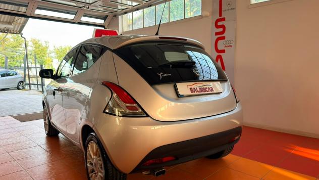 Lancia Ypsilon 1.2 69 CV 5 porte S&S Gold - Foto 6