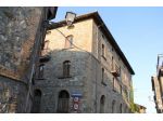 Monterubiaglio - palazzetto cielo-terra  con giardino in vendita