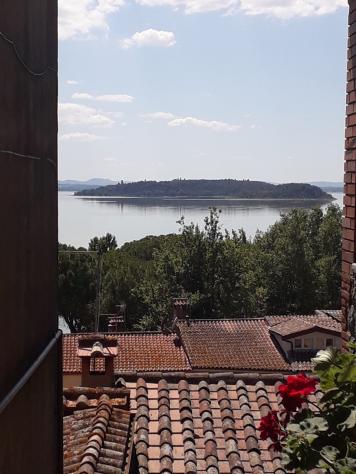 Quadrilocale in vendita a Passignano sul Trasimeno