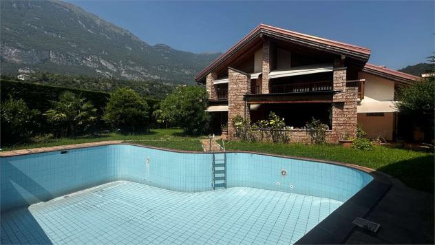 V000426 - VILLA INDIPENDENTE CON PISCINA E GIARDINO PRIVATO - Foto 6