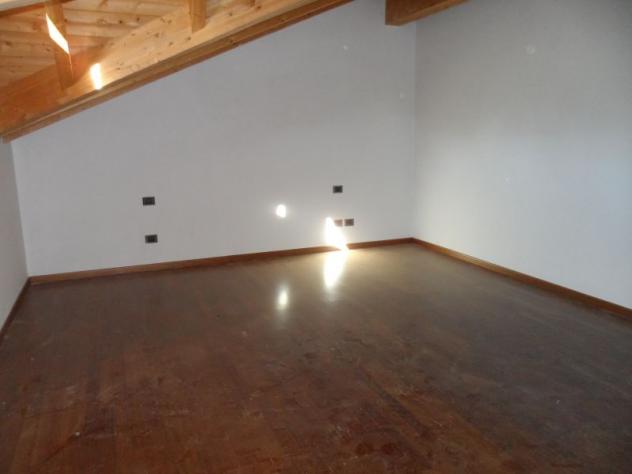 VILLA A SCHIERA di 3 vani e di 150 mq (CAVENAGO DI BRIANZA) rif. IGC VILLA CENTRALE - Foto 7