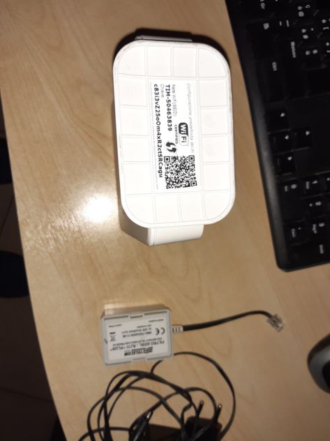 Modem ADSL2+WiFi Tim con cavetteria - Foto 5