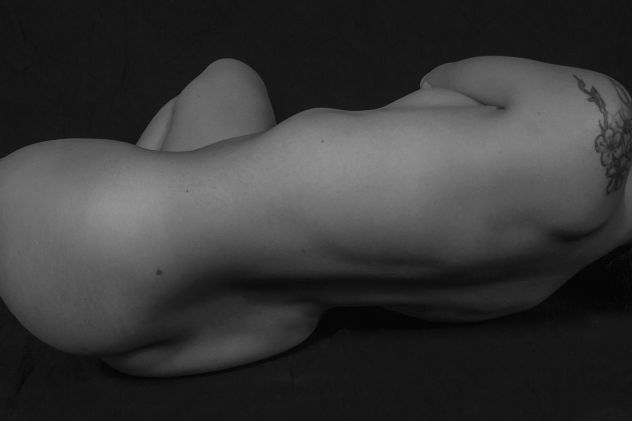 Ricerca modelle per progetto fotografico di nud art