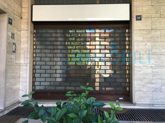 NEGOZIO VIA COMO - Foto 2